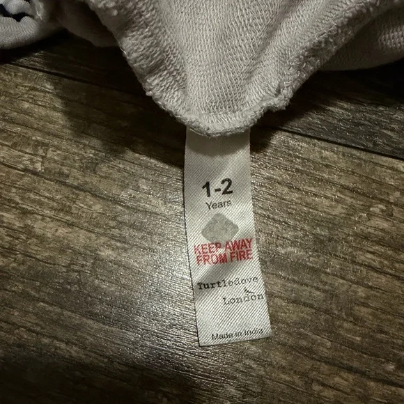 Turtledove London 1-2 years Gray Romper with Black and White Accents - Picture 4 of 8